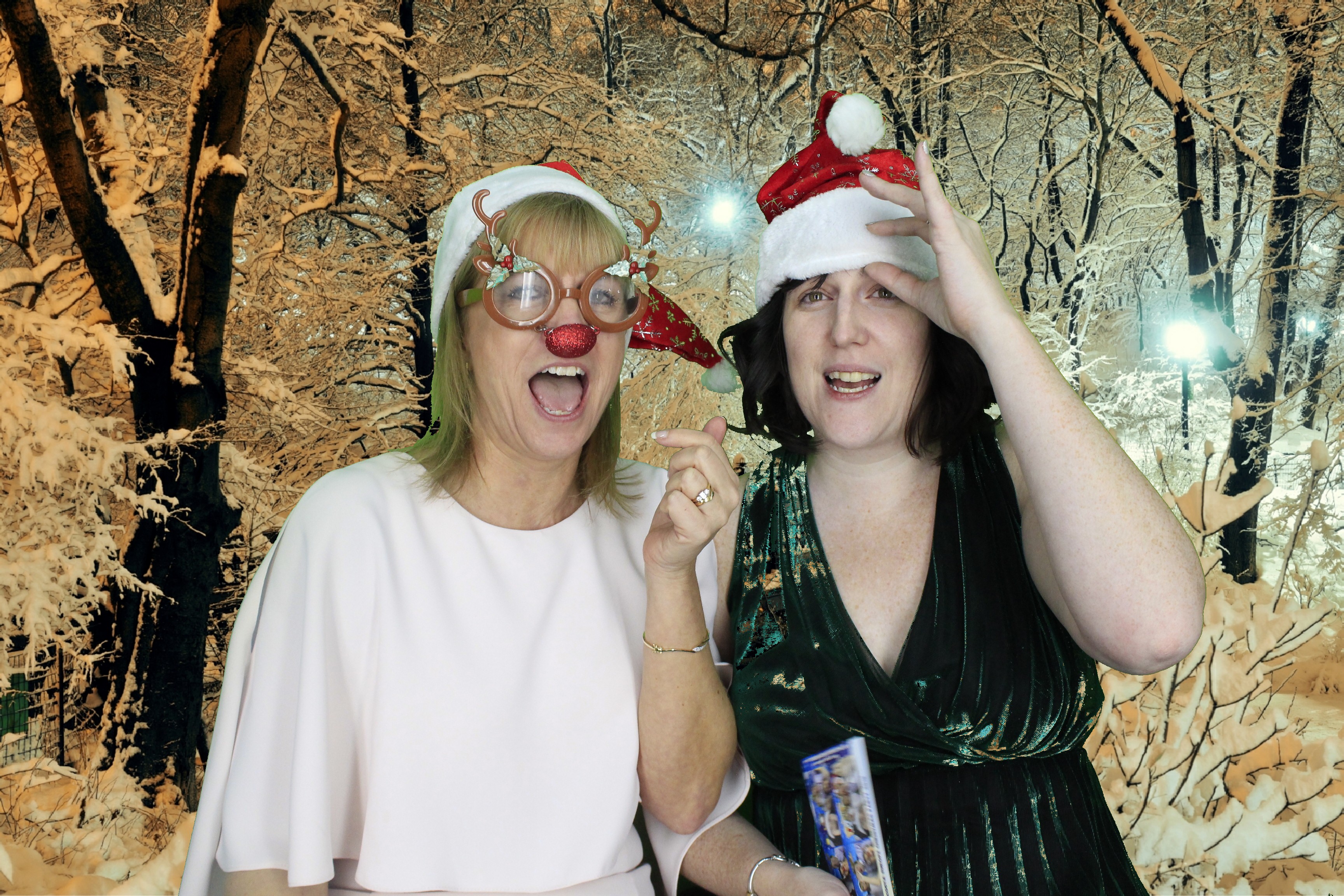 Acosta Europe Christmas Party 2018 | View more photos from the event at gallery.myphotoboothexperience.co.uk/u/MyPhotoBoothExperienceLtd/Acosta-Europe-Christmas-Party-2018
